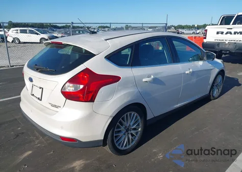 2014 Ford Focus Titanium from USA, damaged, VIN 1FADP3N2XEL190586